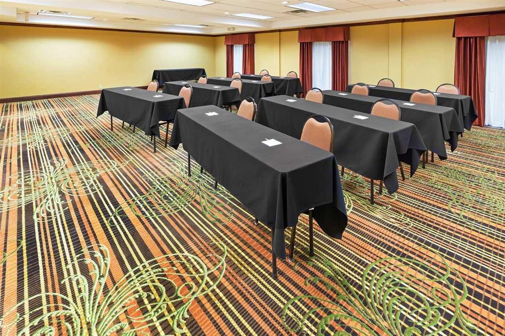 Hampton By Hilton Oklahoma City I-40 East- Tinker Afb Midwest City Facilities photo