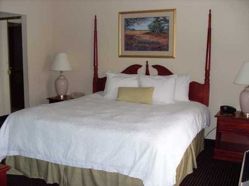 Hampton By Hilton Oklahoma City I-40 East- Tinker Afb Midwest City Exterior photo