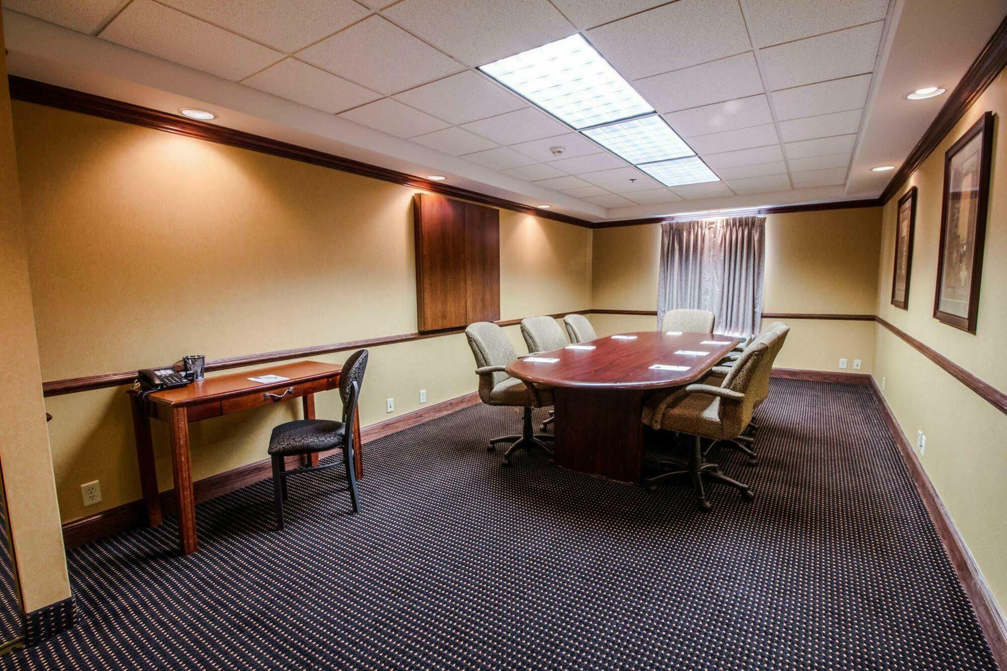 Hampton By Hilton Oklahoma City I-40 East- Tinker Afb Midwest City Exterior photo